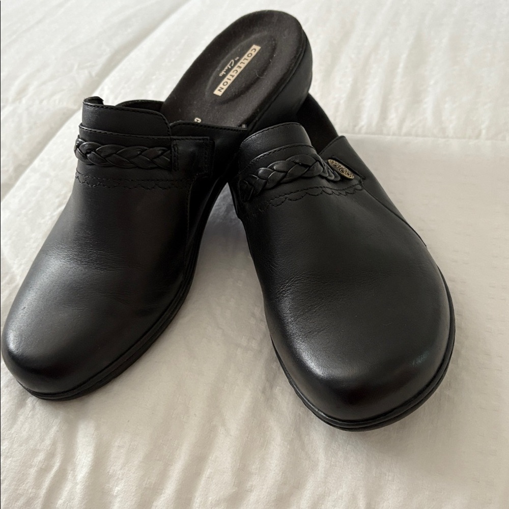 Clark’s Black Shoes - Picture 4 of 7